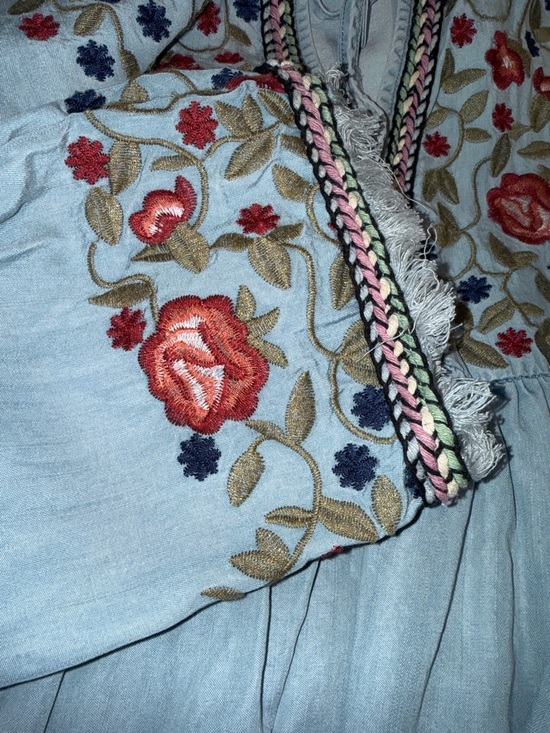 Miss Me Embroidered  Blouse - Picture 3 of 3